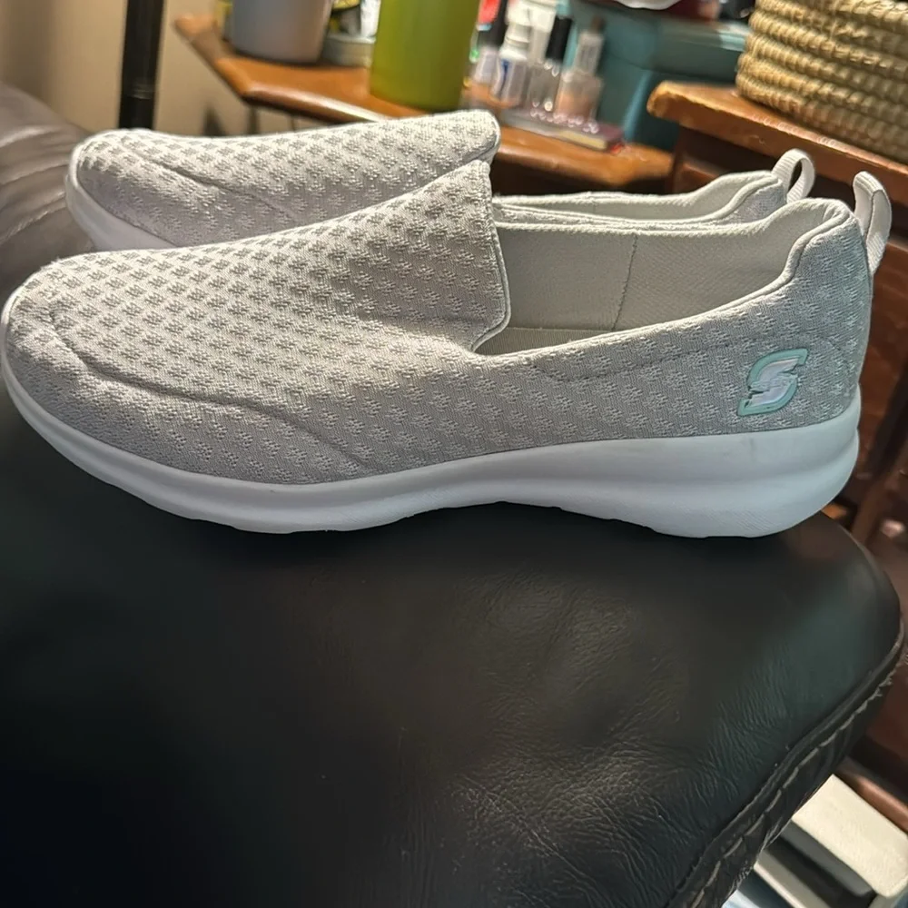 Sketchers S Sport memory foam shoes light gray size 9.5 9-1/2 - Picture 8 of 14